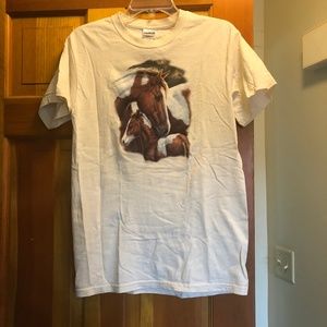 🎁 NWOT Horse Tshirt